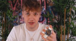 Rezon mit teurer Uhr