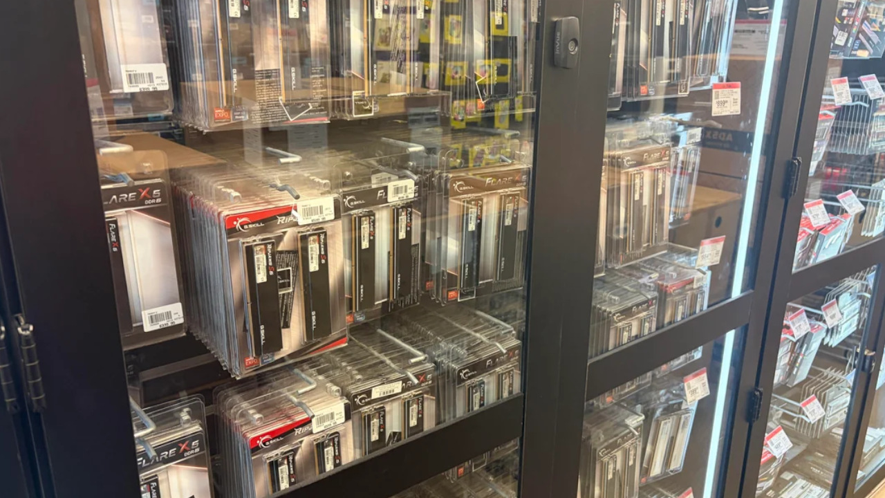 No shortages here: Dealers sell RAM for a lot of money and their warehouses are filled to the brim