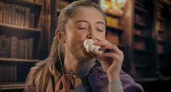 Vampire Survivors Launch Trailer Screenshot