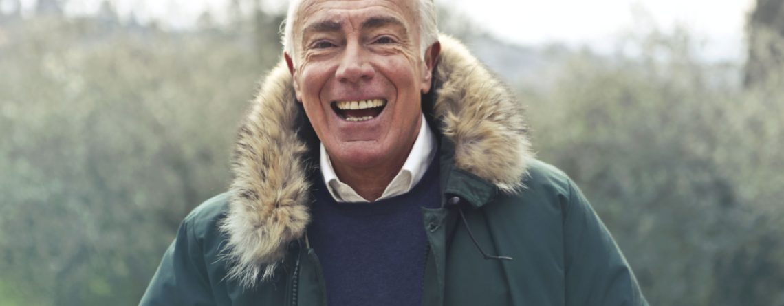 68 Jahre alter Mann gewinnt fast 1 Million € im Lotto, weil er das falsche Los kauft