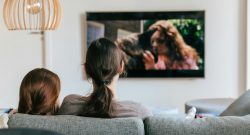 Titelbild Film Serie schauen Unsplash