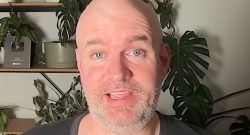 Path of Exile Chris Wilson trollt gerne Titel 2